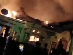 Saat Makan Malam di Luar, Rumah Mantan Kepala DKP Sumut Ludes Dilalap Si Jago Merah